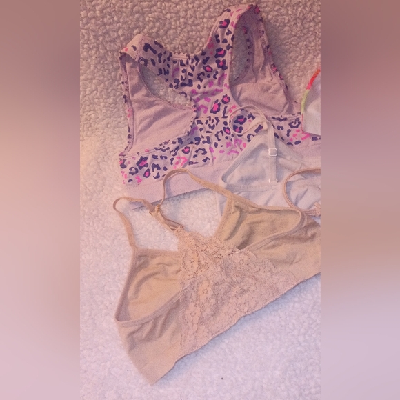 🆓 With $25 Dollar Purchase! Girl's (Bundle Variety) Starter bra's - Picture 6 of 8